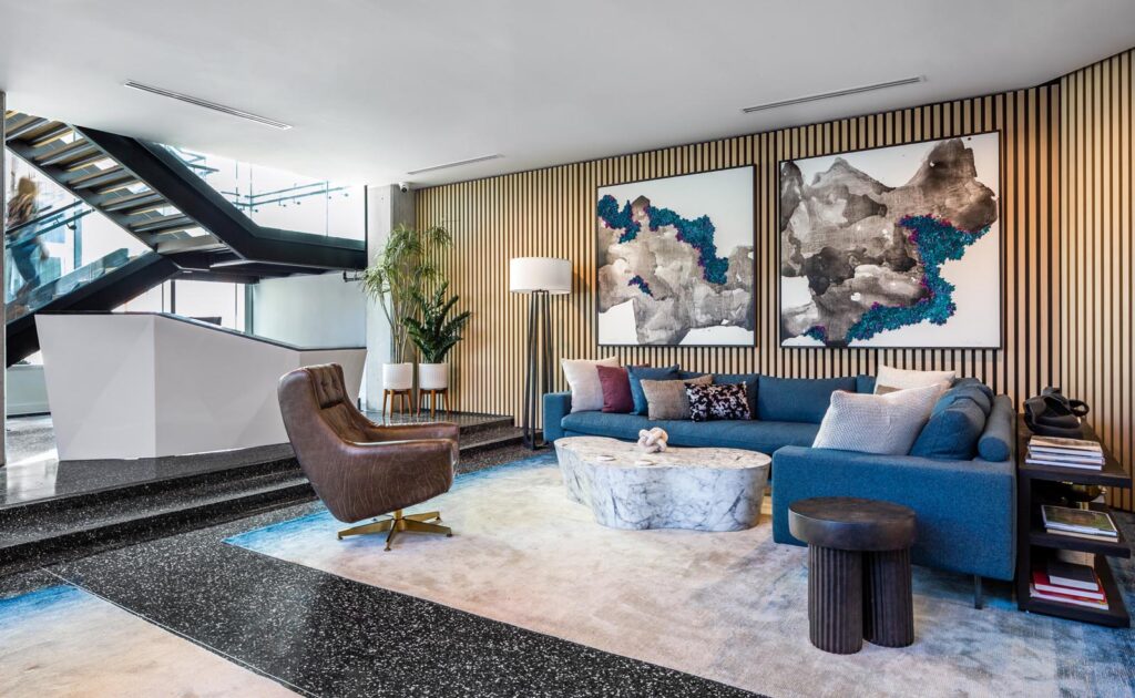 Villas on Rio Finals-2 What's the difference between an interior designer and an art consultant?